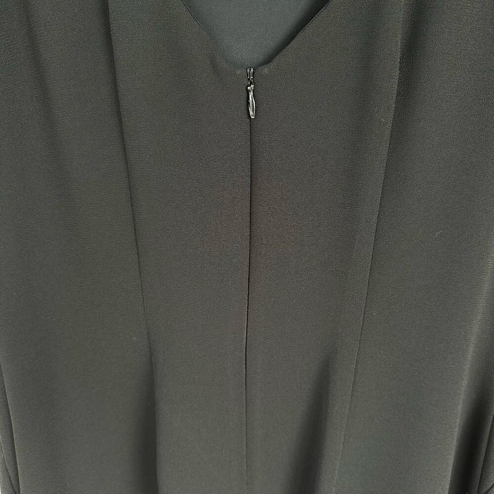 Little Black Dress, Sleeveless and Fully Lined, Size 8 - Picture 6 of 7